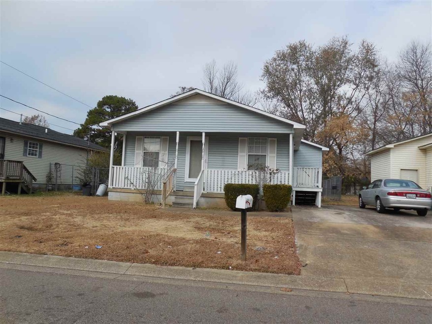 311 Lincoln St, Jackson, TN 38301 - photo 1