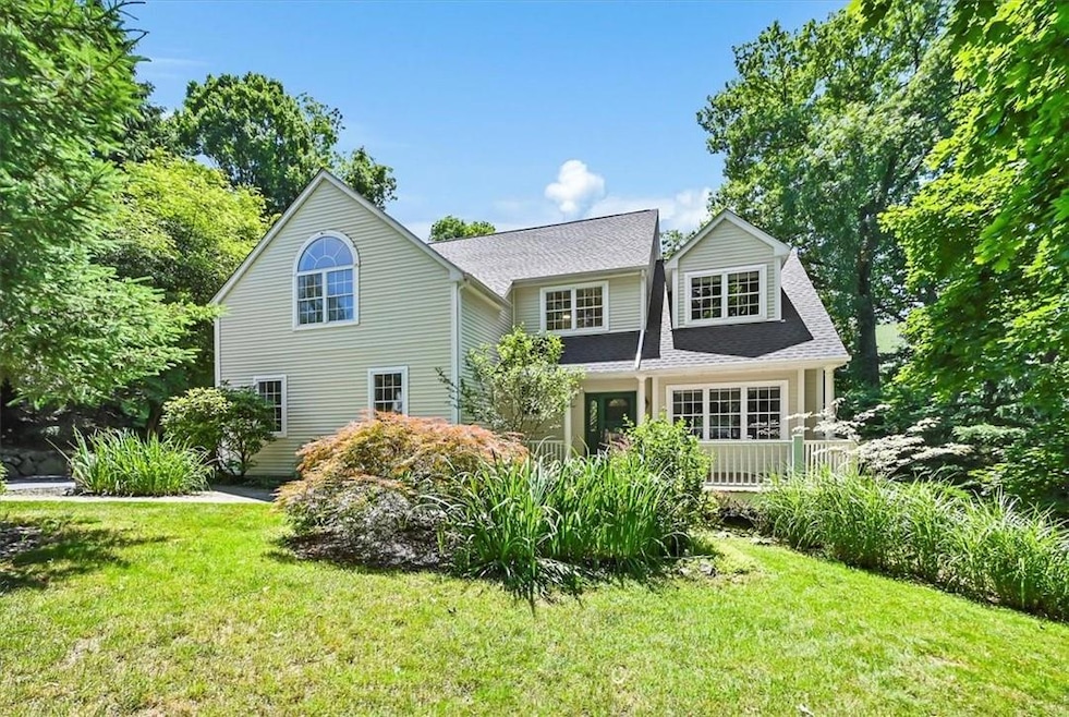 7 Newton Ct, Croton On Hudson, NY 10520 - photo 1