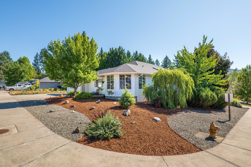 2003 NW Sarum Cir, Grants Pass, OR 97526 - photo 1