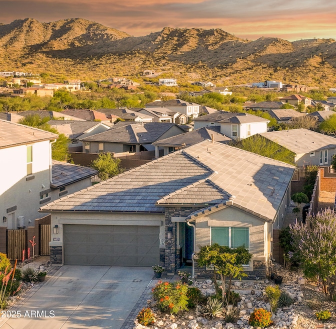 Immaculate 16551 W Winston Dr