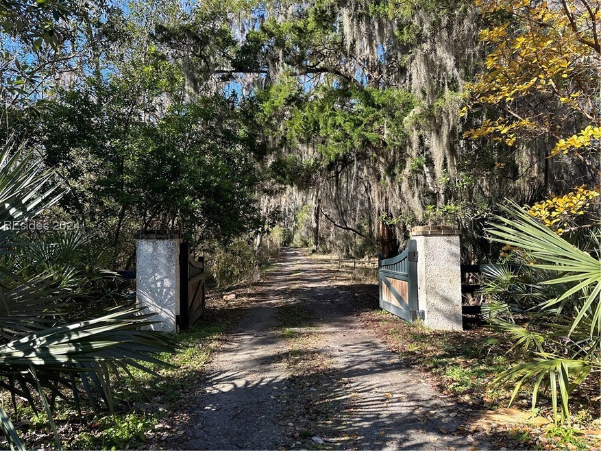Gated Entrance to Easement leading out to Marsh Fr