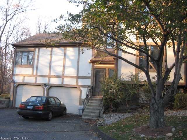 591 Thorn Hill Ln unit 590, West Haven, CT 06516 - photo 1
