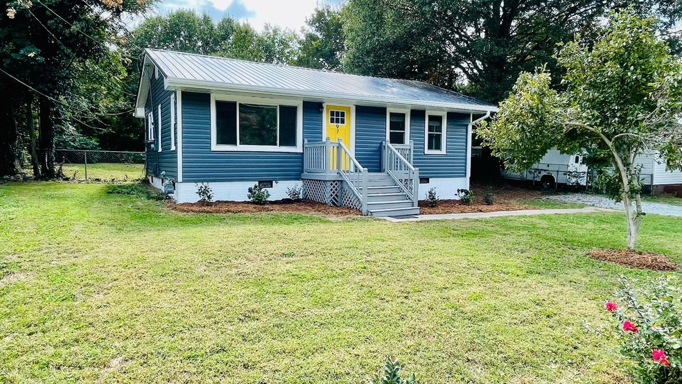 97 W Cornwallis St, Pittsboro, NC 27312 - photo 1