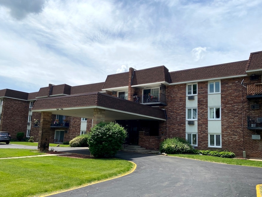 850 S Lorraine Rd unit 3C, Wheaton, IL 60189 - photo 1