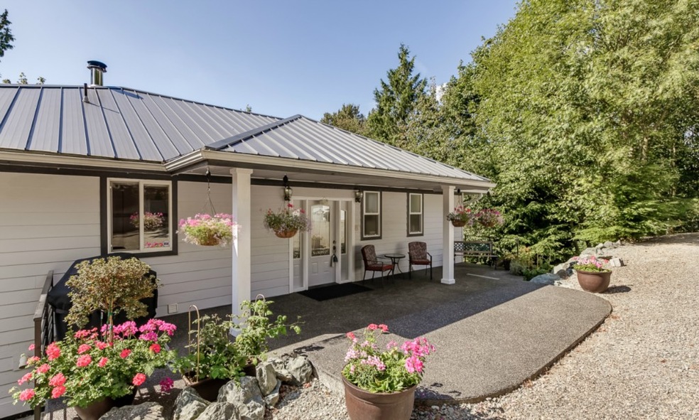 21470 Starbird Rd, Mount Vernon, WA 98274 - photo 1