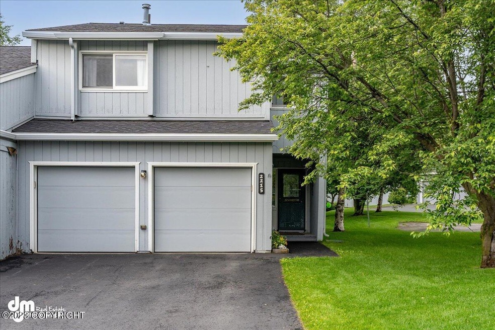 02-Front Exterior_ELI03588-Edit