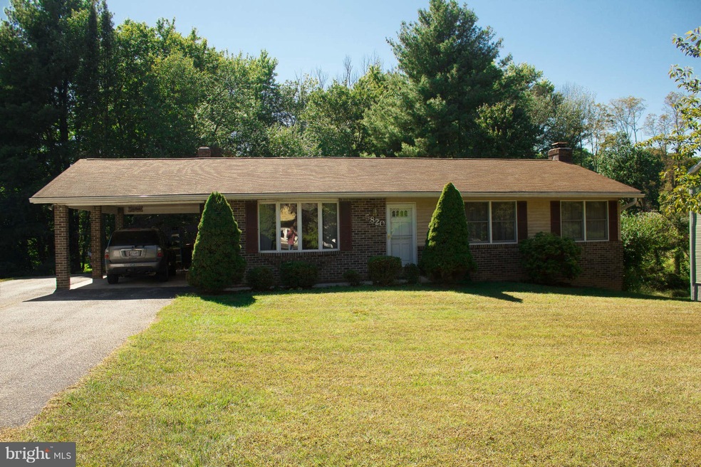 5820 Miriam Dr, Sykesville, MD 21784 - photo 1