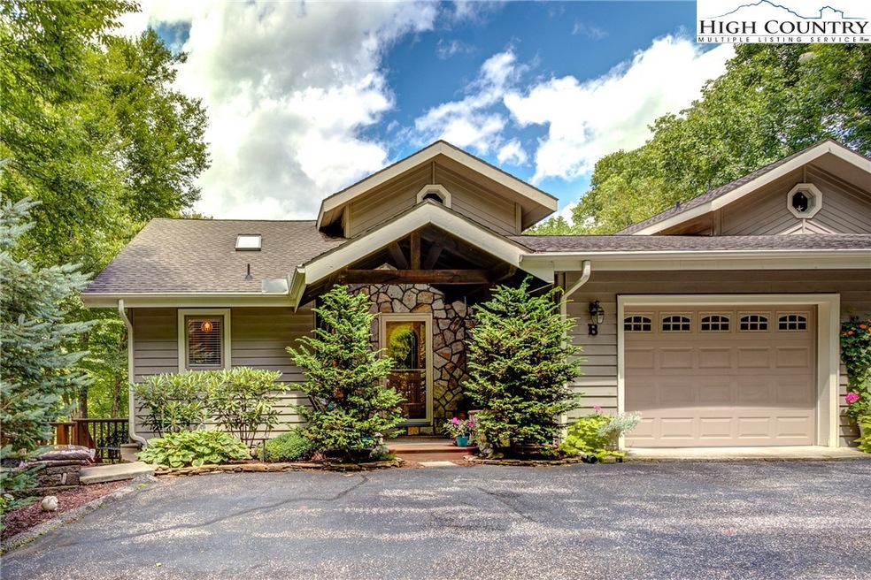 654 the Glens Blvd unit B, Banner Elk, NC 28604 - photo 1