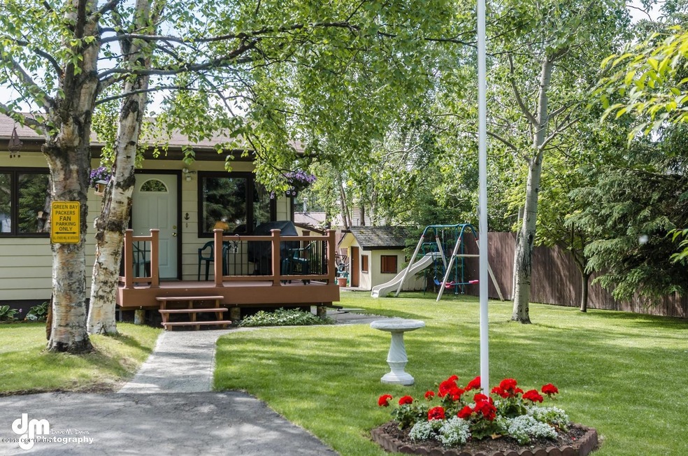6840 E 12th Avenue Anchorage-large-002-E