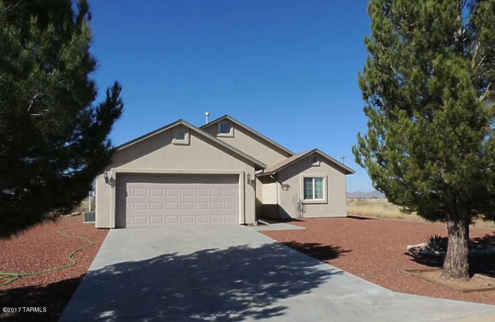 185 N Cholla Dr