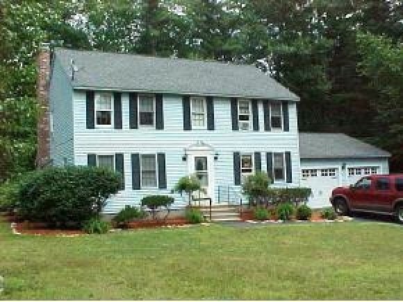 10 Coleman Place, Londonderry, NH 03053 - photo 1