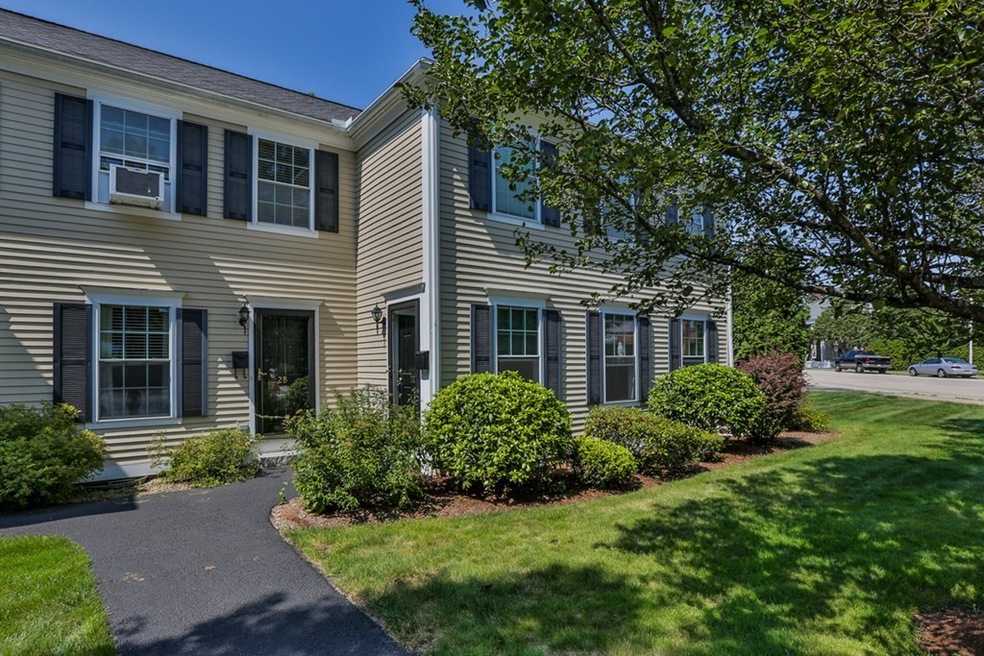 2 Fulton St unit B, Newburyport, MA 01950 - photo 1