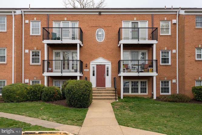 9459 Fairfax Blvd unit 202, Fairfax, VA 22031 - photo 1
