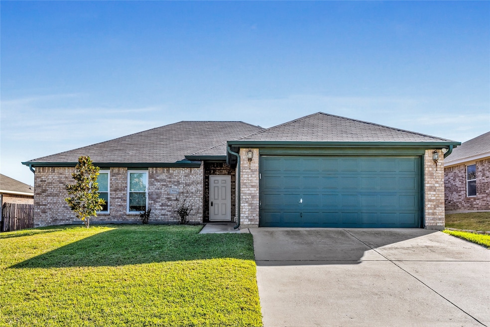 Front of 9221 Allyssa Drive, White Settlement