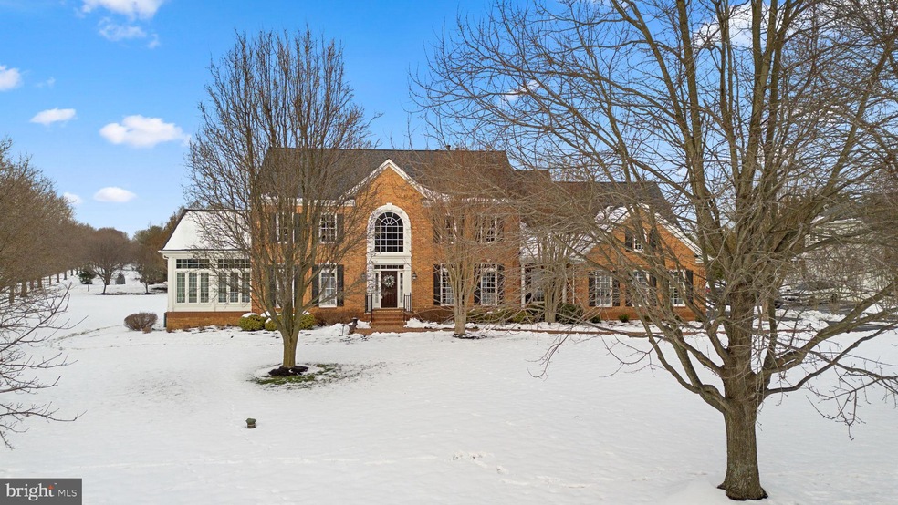 11001 Hidden Fox Ct, Ellicott City, MD 21042 - photo 1