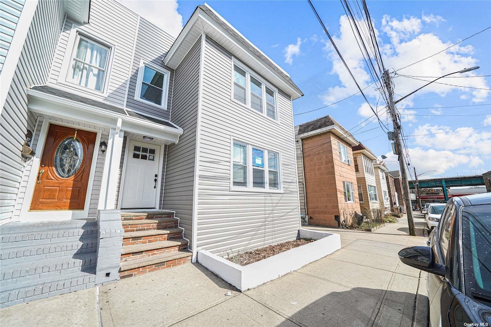 Sold $1,050,000 • Co-Listing Agent