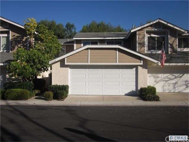 Lake Forest Townhome