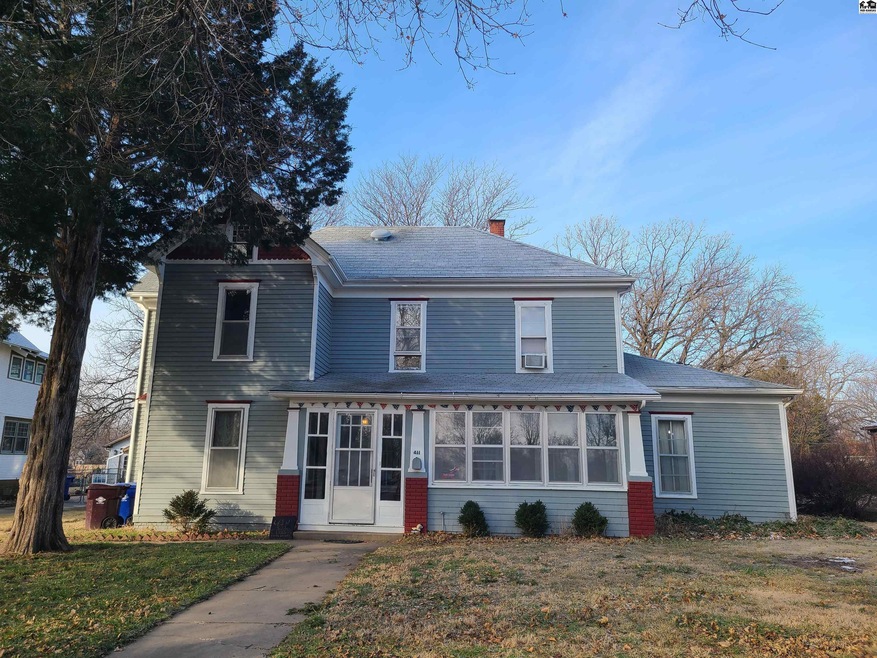 411 N Main St, KS 67456 MLS 49703