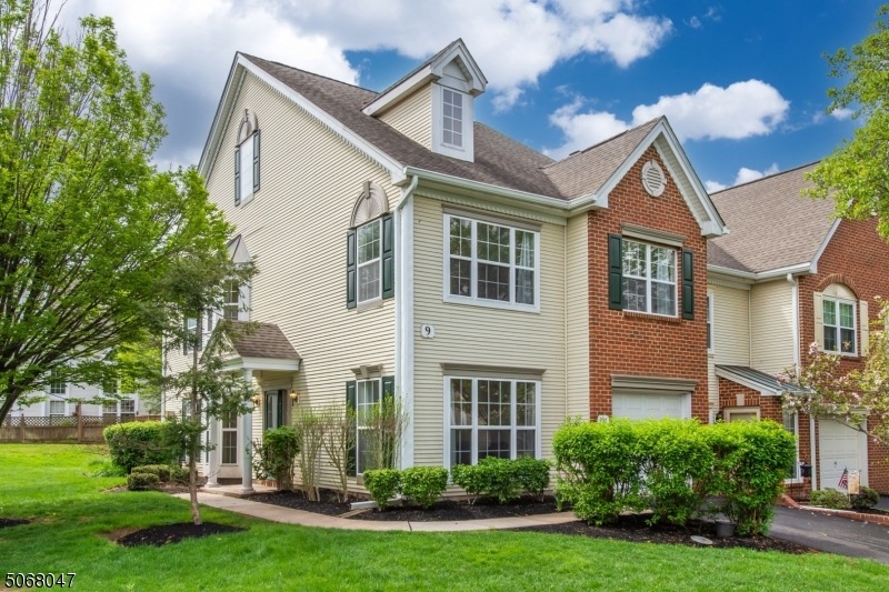 901 Stech Dr, Bridgewater, NJ 08807 - photo 1