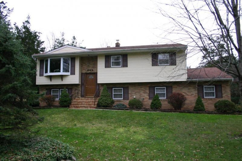 642 Snowbird Way, Branchburg, NJ 08876 - photo 1