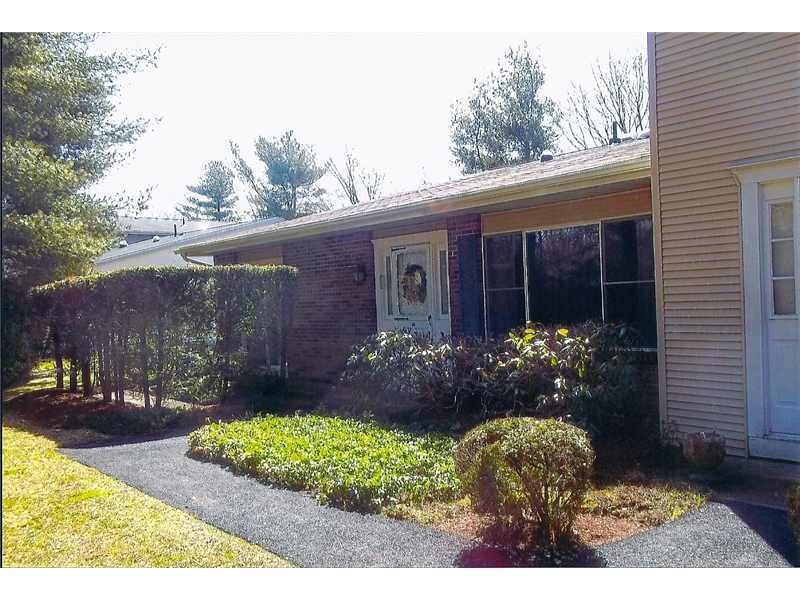 271 Chatham Cir, Warwick, RI 02886 - photo 1