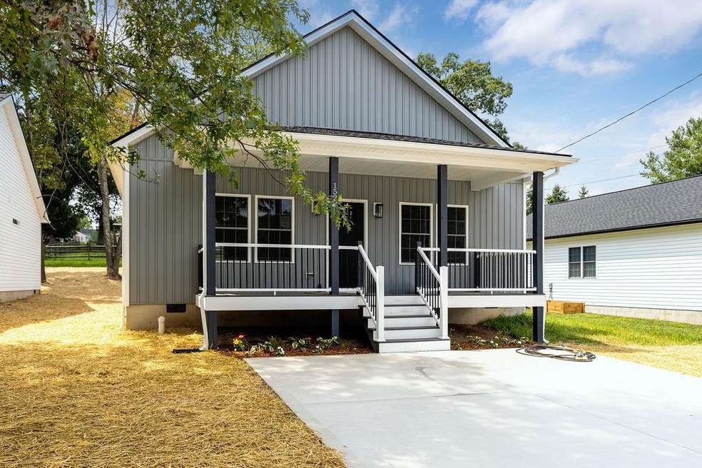 1522 2nd St, Waynesboro, VA 22980 - photo 1