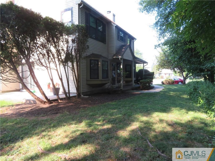 601 Maplecrest Rd unit 27, Edison, NJ 08820 - photo 1