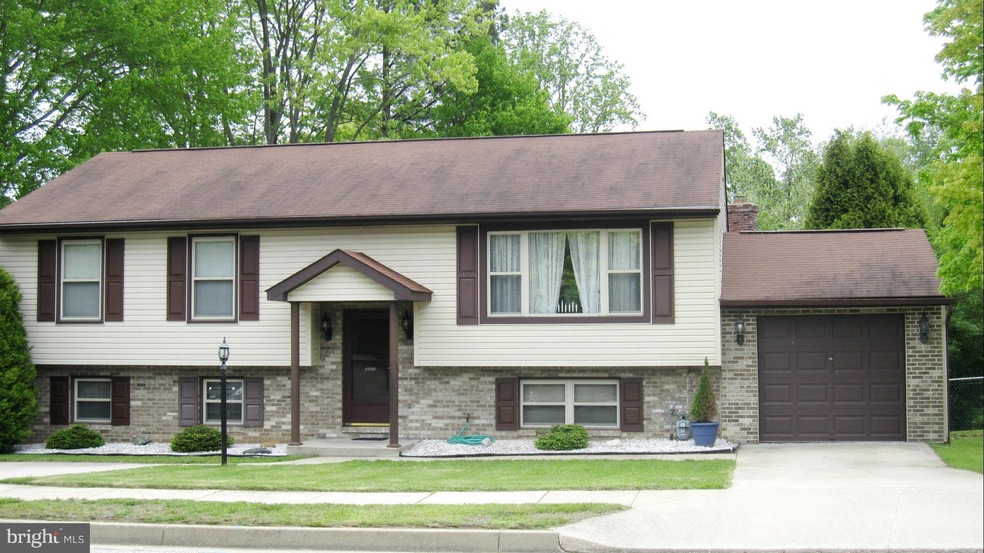 9419 Oak White Rd, Nottingham, MD 21236 - photo 1