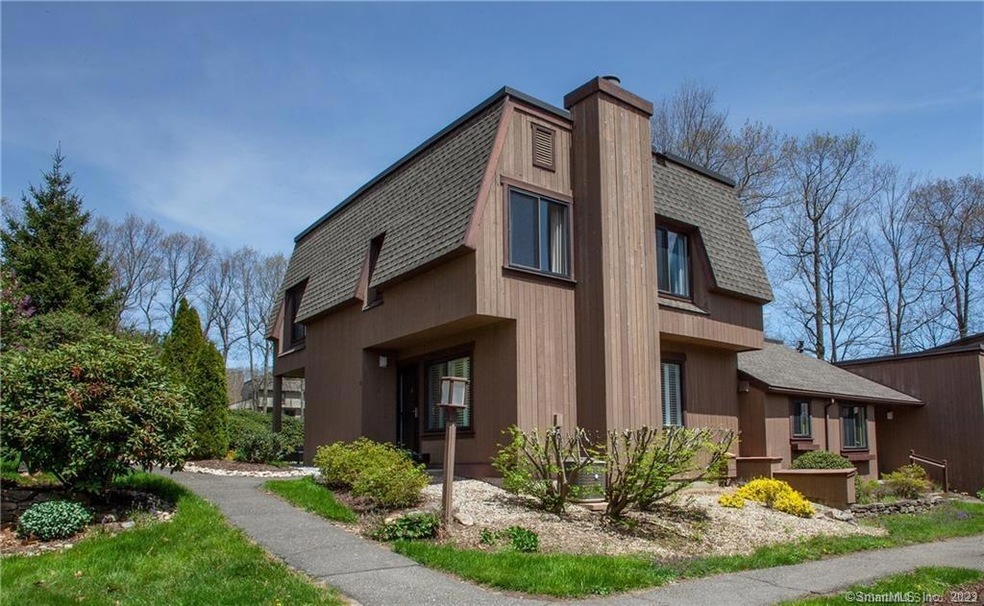 19 Canterbury Ln unit 19, Avon, CT 06001 - photo 1