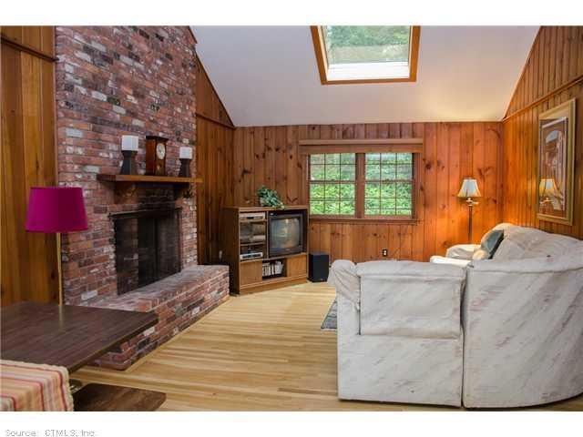 1968 Chalker Hill, Glastonbury, CT 06033 - photo 1