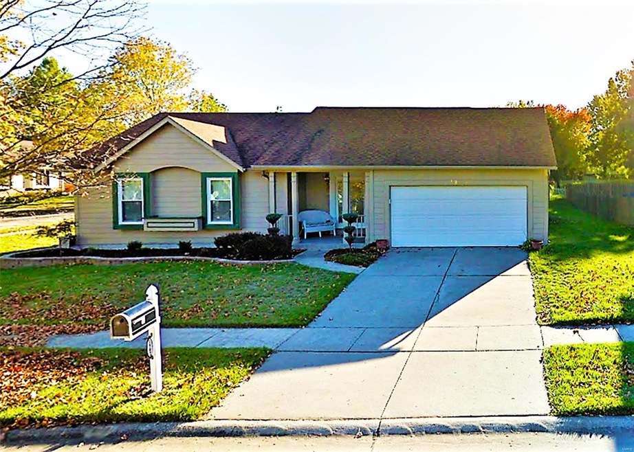 1902 Cherokee Trail Lane