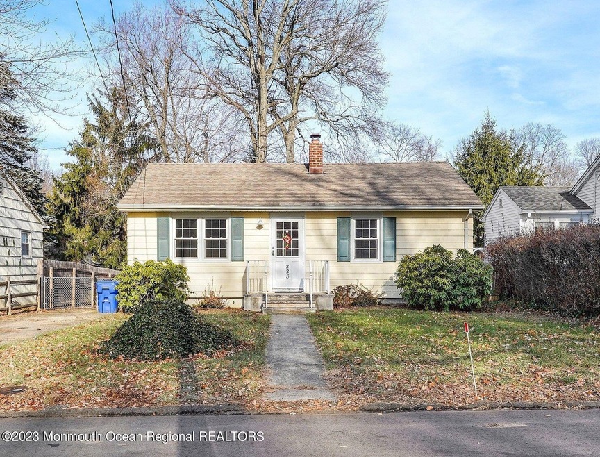 228 Lakeside Dr, Atlantic Highlands, NJ 07716 - photo 1