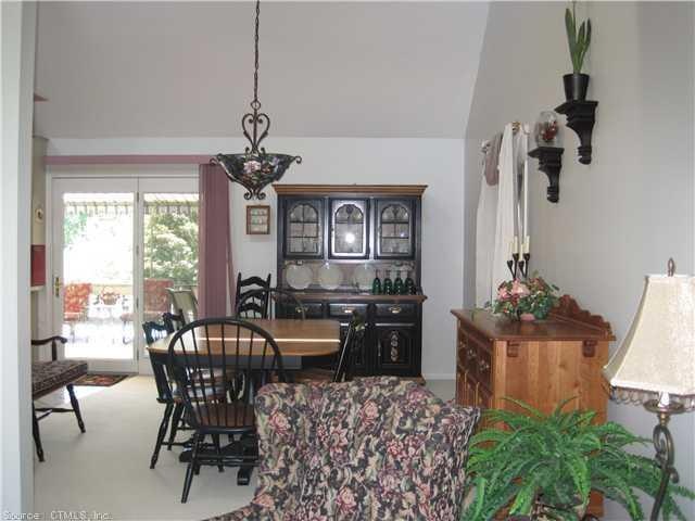 26 West Ln, Berlin, CT 06037 - photo 1