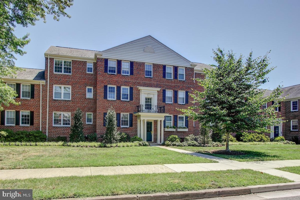 6607 Potomac Ave unit A1, Alexandria, VA 22307 - photo 1