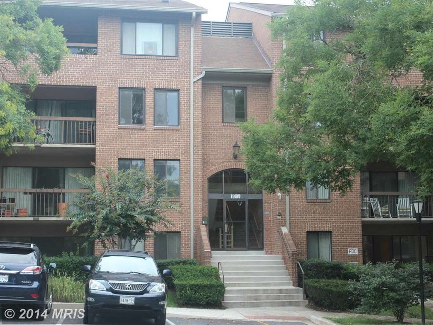11409 Commonwealth Dr unit T4, Rockville, MD 20852 - photo 1