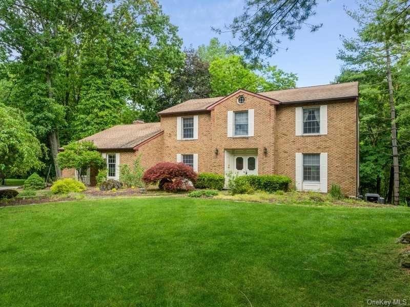 17 Jonathan Ln, Poughkeepsie, NY 12603 - photo 1