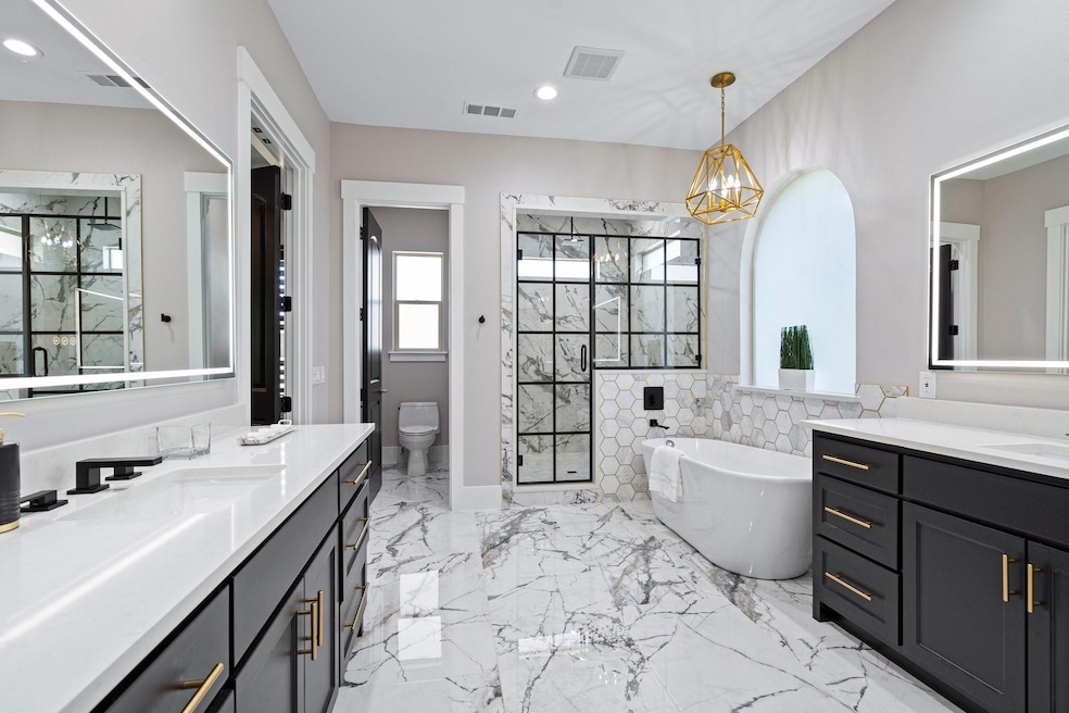 Primary bath