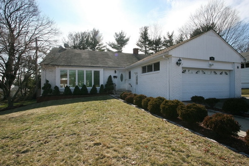 181 Haddenfield Rd, Clifton, NJ 07013 - photo 1