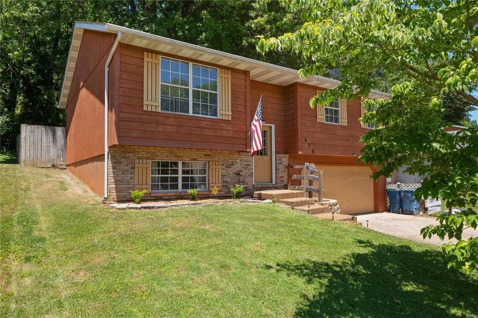 Welcome to 679 Oak Trail!!