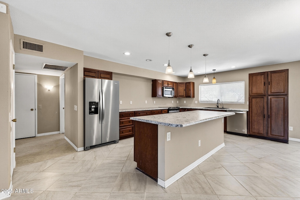 Pending $239,900 • Co-Listing Agent