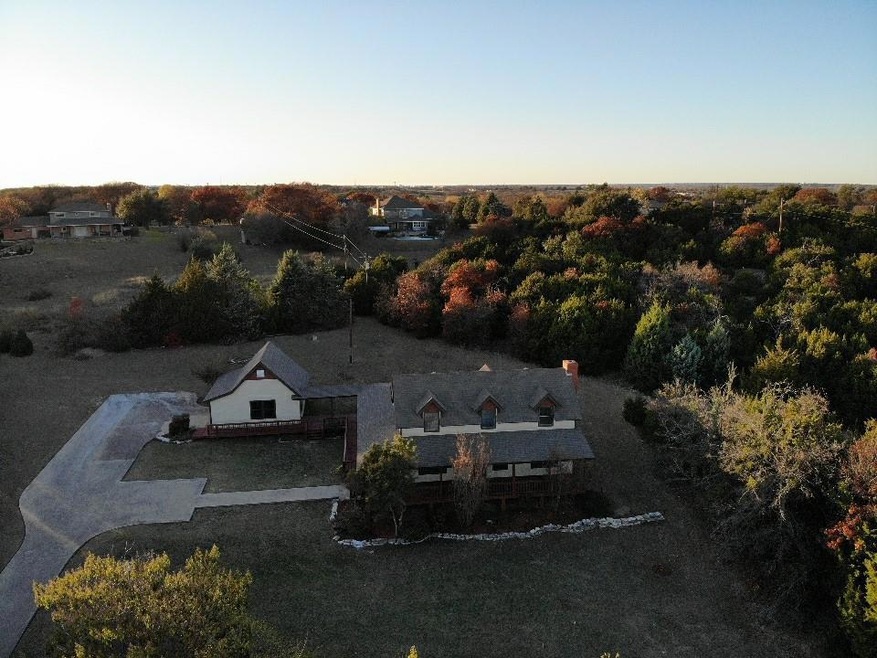 309 Clear Lake Ln, Weatherford, TX 76087 - photo 1