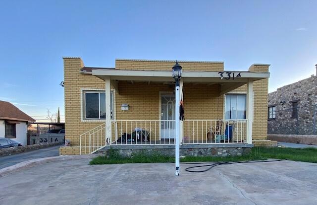 3314 Fillmore Ave, El Paso, TX 79930 - photo 1