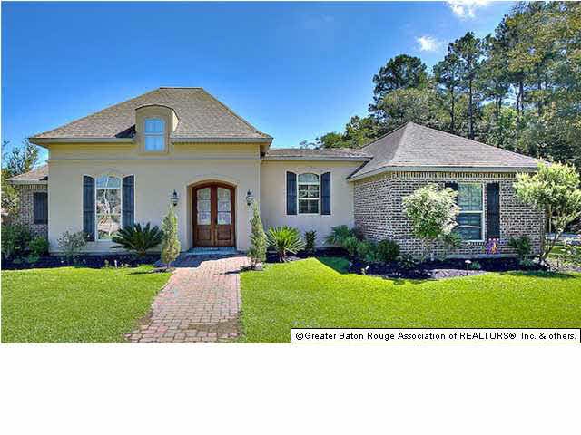 Great curb appeal!