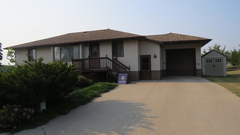 1008 13th St SW, Jamestown, ND 58401 - photo 1