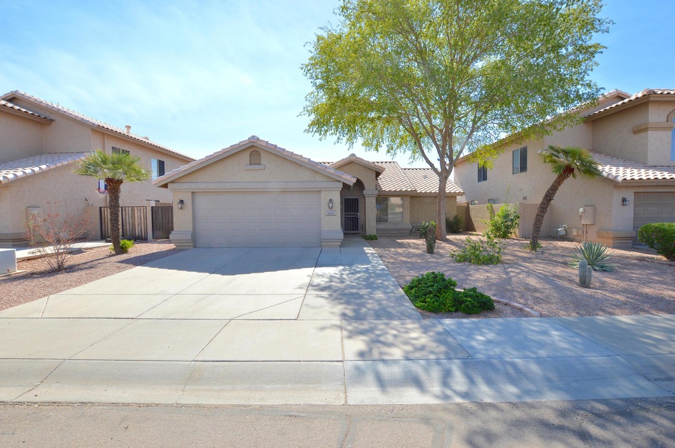 1673 E Laurel Ave, Gilbert, AZ 85234 - photo 1