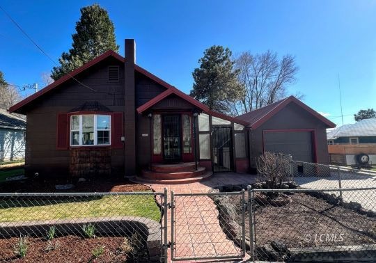 833 N 8th St, Lakeview, OR 97630 - photo 1