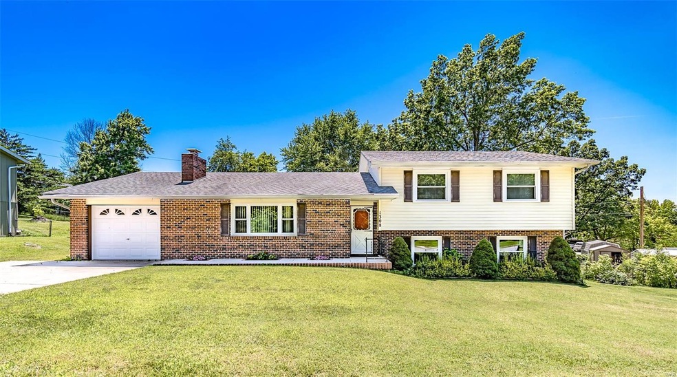 1308 Hillview Dr, Rolla, MO 65401 - photo 1