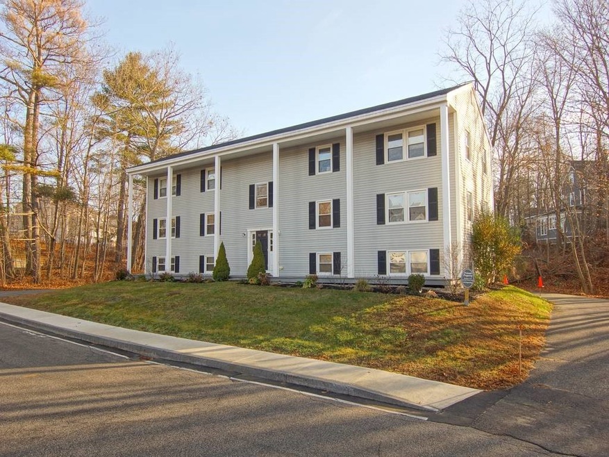 3 Williams Ave unit 2, Kittery, ME 03904 - photo 1