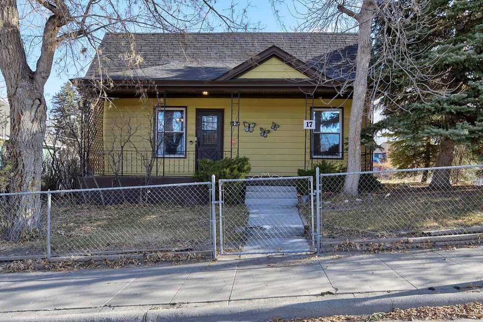 17 S Beattie St