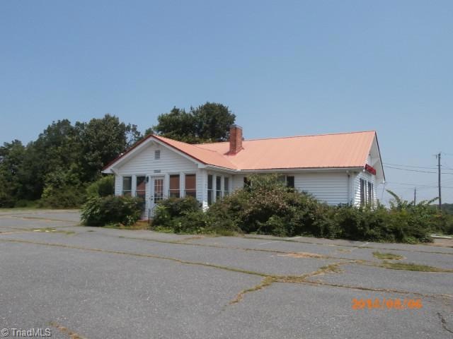 1793 E Salisbury St, Asheboro, NC 27203 - photo 1
